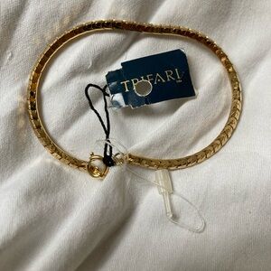 Trifari Vintage Gold Tone Link Bracelet 7.5” NWT